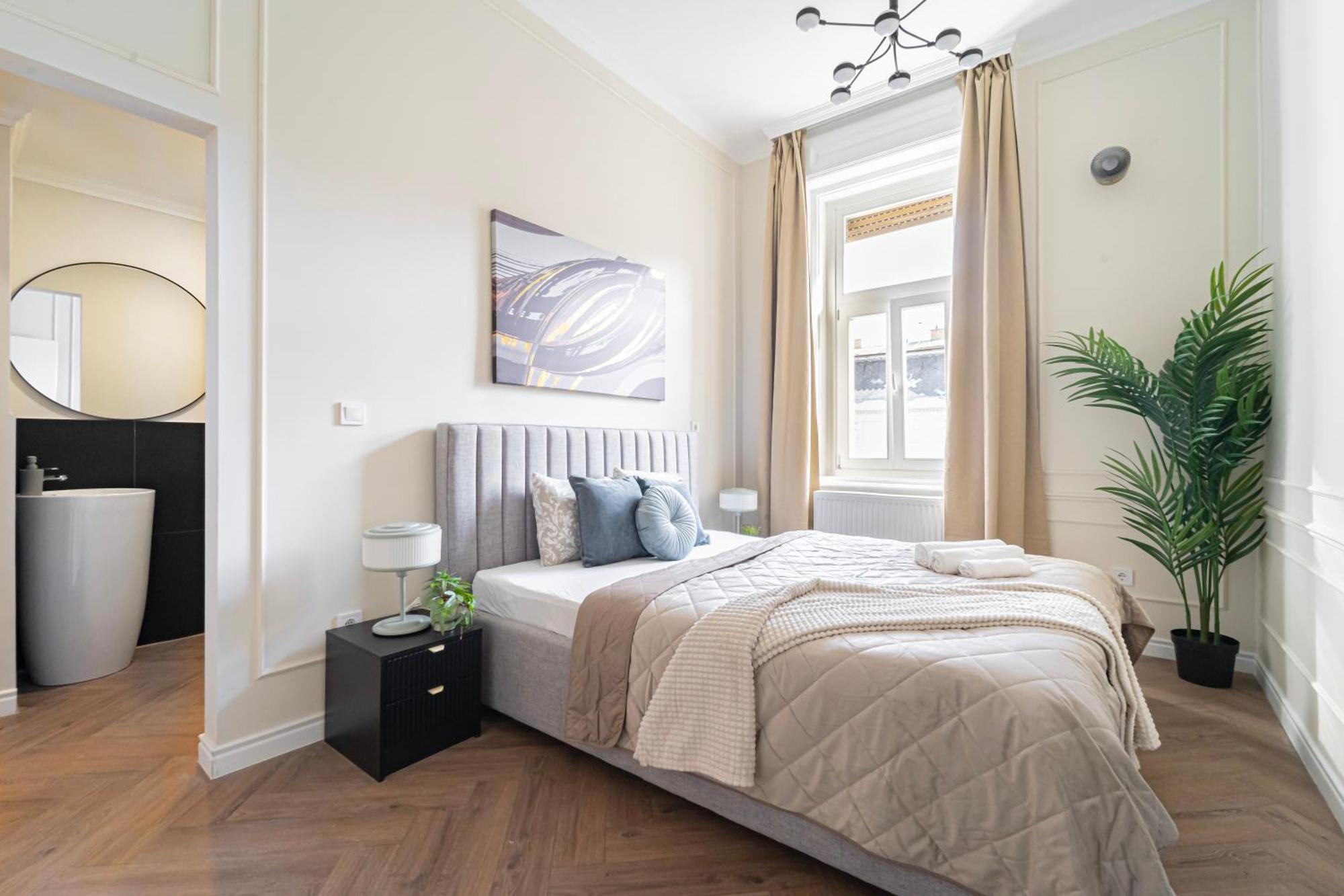 Luxurious Prestige Apartment On The St Stephen Road Budapest Exterior foto